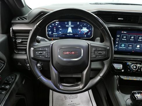Used 2024 GMC Sierra 1500 AT4 w/ Technology Package AWD/4WD image 22
