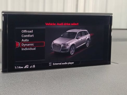 Used 2018 Audi Q7 3.0T Prestige w/ Prestige Package AWD/4WD image 50