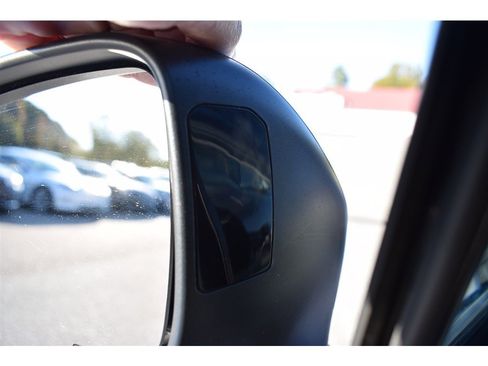 Used 2023 Subaru Impreza 2.0i Premium image 14