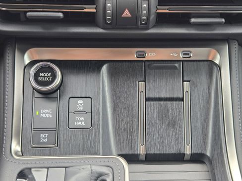 Certified 2026 Lexus GX 550 w/ Accessory Package (2T) AWD/4WD image 16