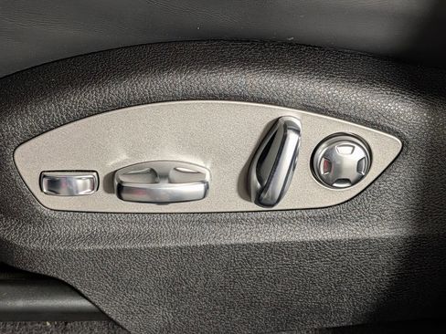 New 2026 Porsche Macan image 31