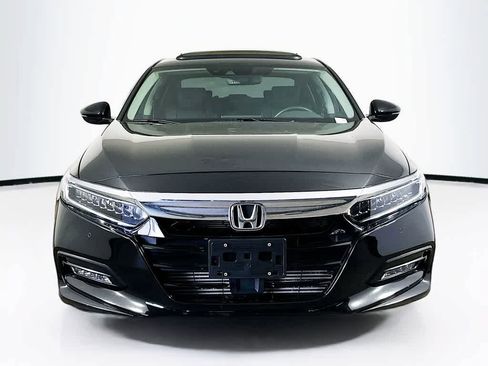 Used 2018 Honda Accord Touring image 6