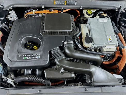 Used 2016 Ford Fusion Energi SE w/ Driver Assist Package image 32