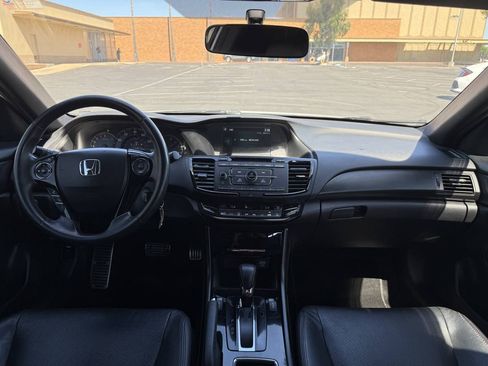 Used 2017 Honda Accord Sport Special Edition image 15