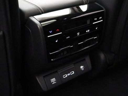 Used 2023 Acura MDX SH-AWD w/ Advance Package image 12