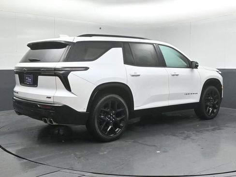 Used 2024 Chevrolet Traverse RS w/ LPO, Floor Liner Package image 7