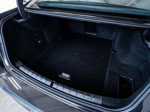 Used 2024 BMW i7 xDrive60 image 62