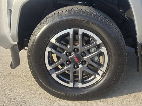 Used 2024 Toyota Tacoma TRD Sport RWD image 11
