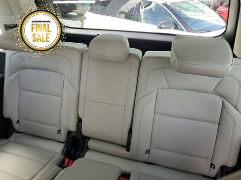 New 2025 Lincoln Navigator Reserve image 19