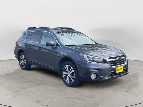 Used 2018 Subaru Outback 2.5i Limited AWD/4WD image 7