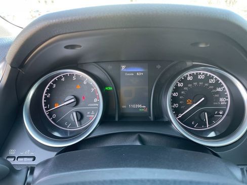 Used 2018 Toyota Camry LE w/ Convenience Package image 18