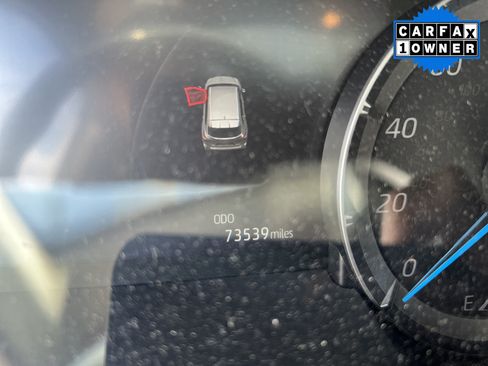 Used 2020 Toyota Highlander XLE AWD/4WD image 6