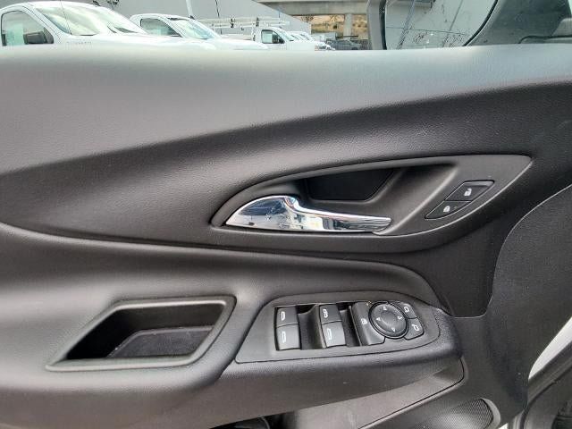 Used 2023 Chevrolet Equinox LT FWD image 22