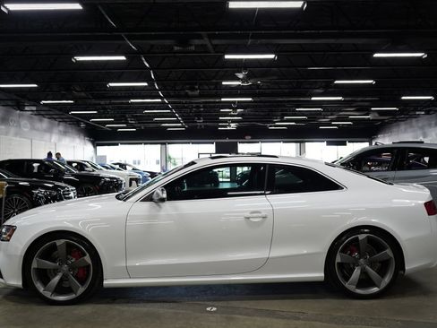 Used 2015 Audi RS 5 Coupe w/ Technology Package AWD/4WD image 2