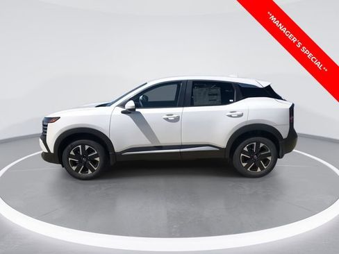 New 2025 Nissan Kicks SV w/ Illumination Package AWD/4WD image 5