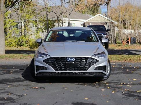 Used 2023 Hyundai Sonata SEL image 2