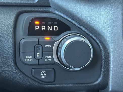 New 2026 RAM 1500 Express AWD/4WD image 19