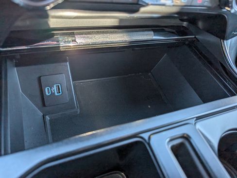 Used 2022 Ford F150 Lariat image 21