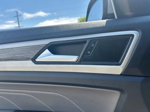 Used 2023 Volkswagen Atlas Cross Sport SE w/ Panoramic Sunroof Package AWD/4WD image 24
