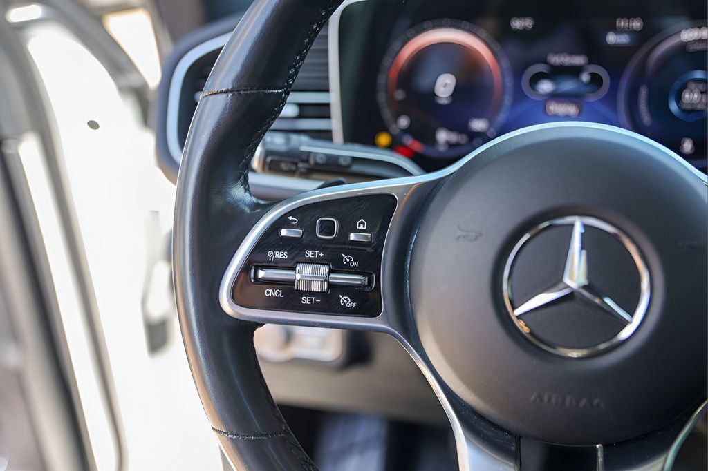 Used 2022 Mercedes-Benz GLE 350 4MATIC image 14