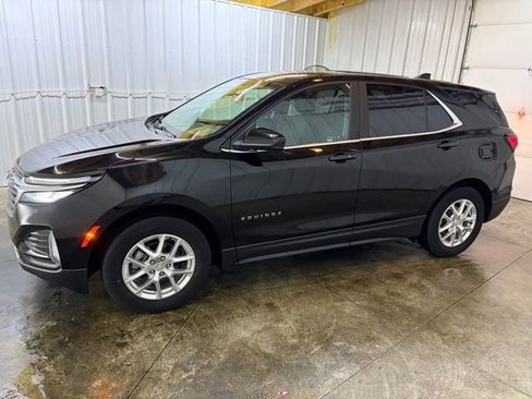 Used 2022 Chevrolet Equinox LT image 4