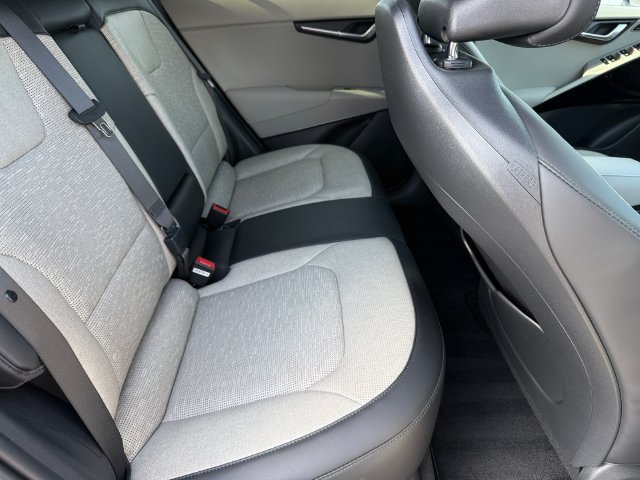 Used 2023 Kia Niro Wave FWD image 11