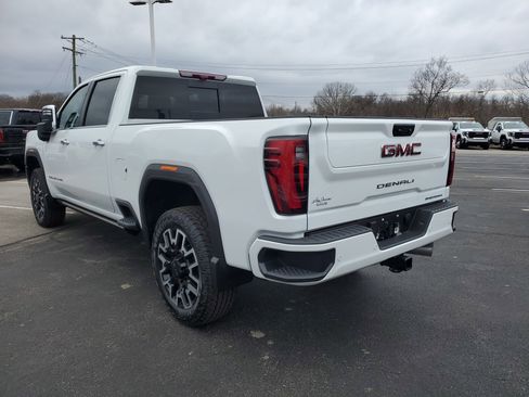 New 2026 GMC Sierra 2500 Denali w/ Denali Reserve Package image 7