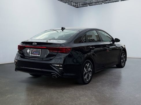 Used 2019 Kia Forte LXS image 5