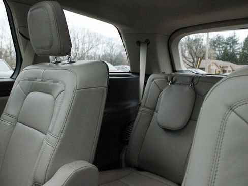 Used 2023 Lincoln Aviator Reserve w/ Elements Package Plus image 37