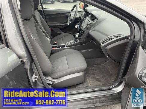 Used 2017 Ford Focus SE image 14