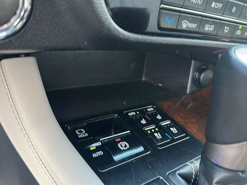 Used 2018 Lexus RX 350 AWD w/ Premium Package image 17