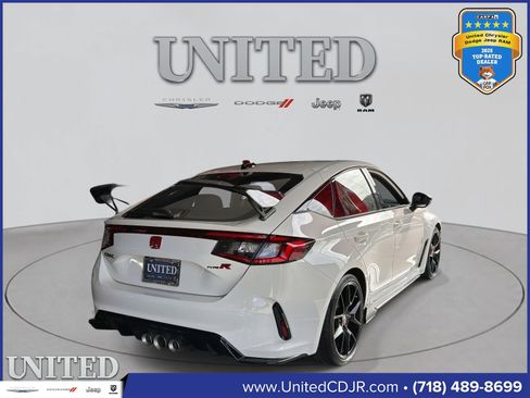 Used 2024 Honda Civic Type R image 4