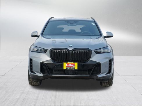 Used 2026 BMW X5 xDrive40i w/ M Sport Package image 2