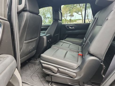 Used 2023 Chevrolet Tahoe LT RWD image 16