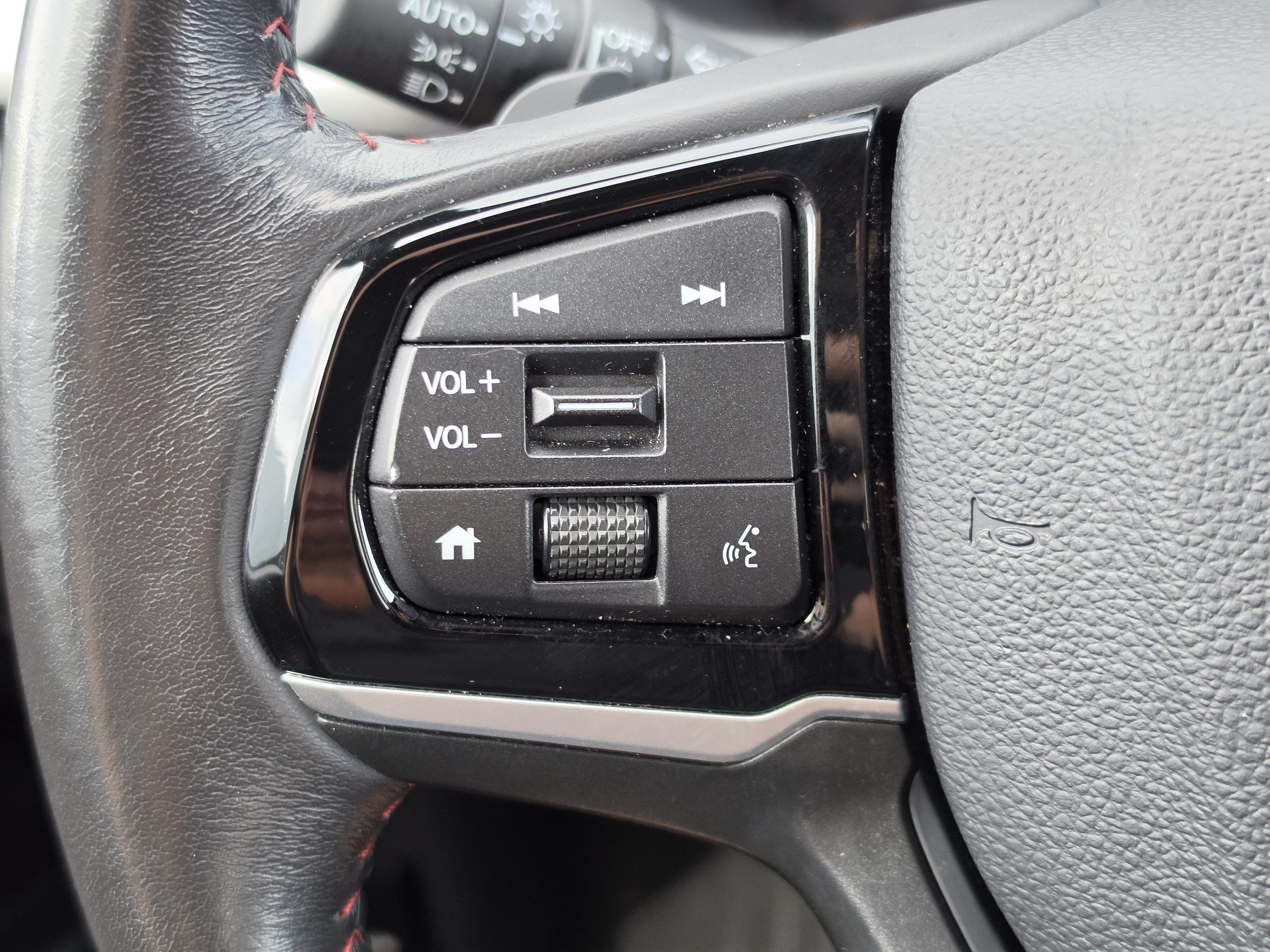 Used 2025 Honda Odyssey Sport-L image 16
