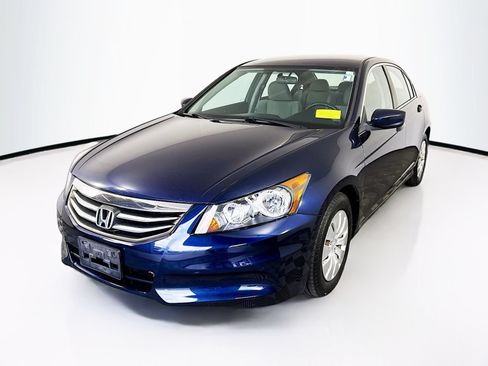 Used 2011 Honda Accord LX image 3