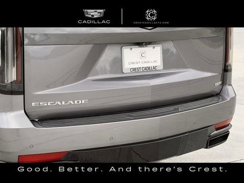 Used 2022 Cadillac Escalade Sport Platinum w/ Heavy-Duty Trailer Package AWD/4WD image 9
