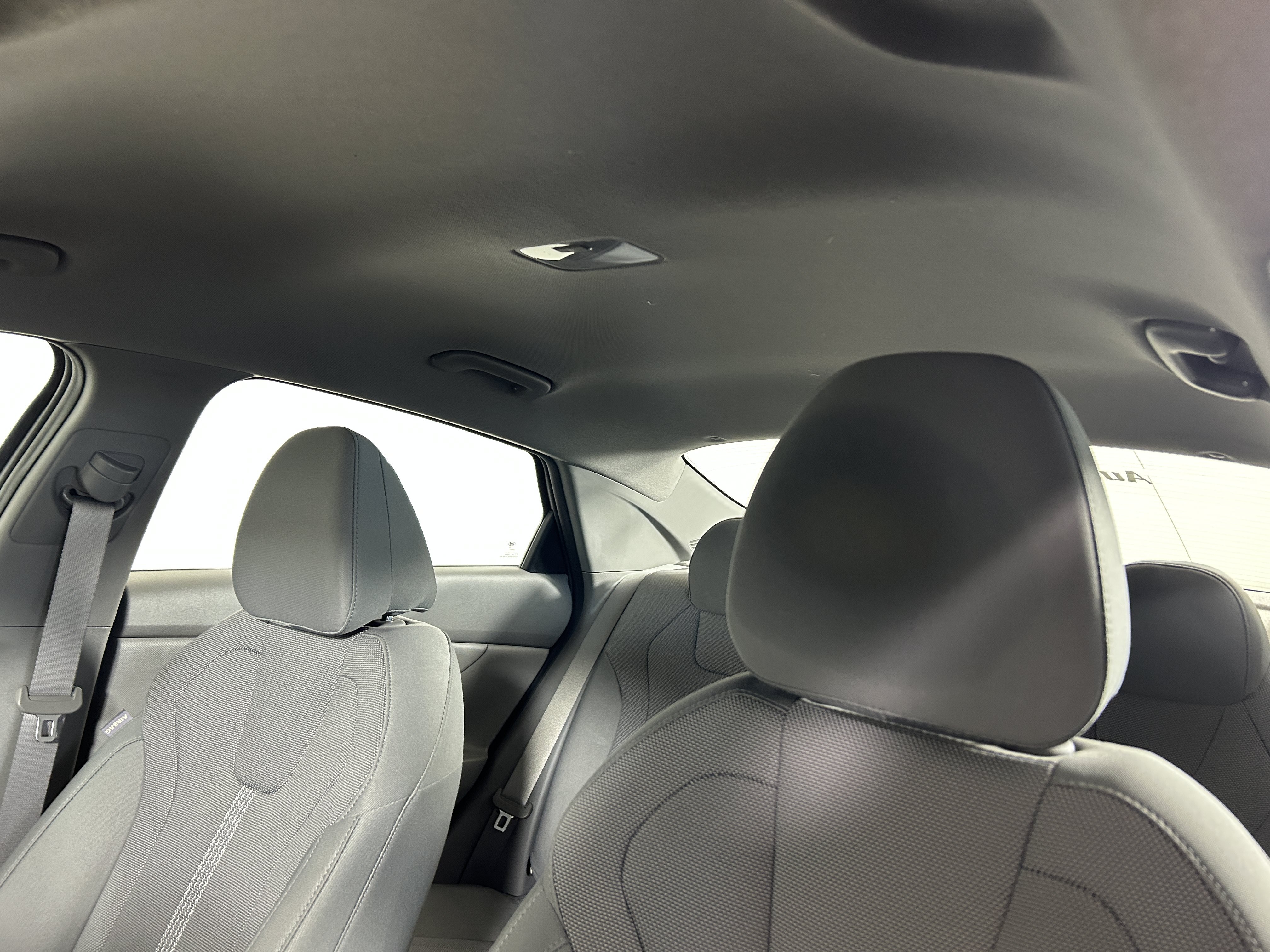 Used 2021 Hyundai Elantra SE FWD image 11