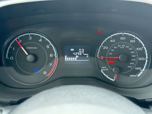 Used 2021 Subaru Crosstrek 2.0i Premium image 33