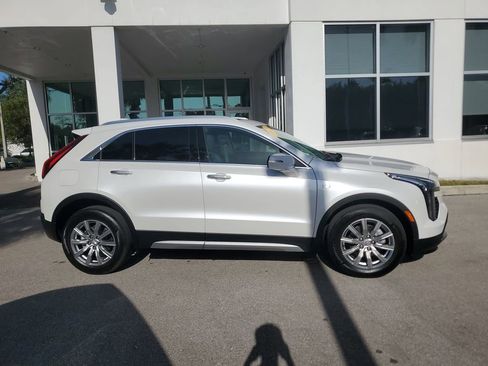 Used 2023 Cadillac XT4 Premium Luxury FWD image 7