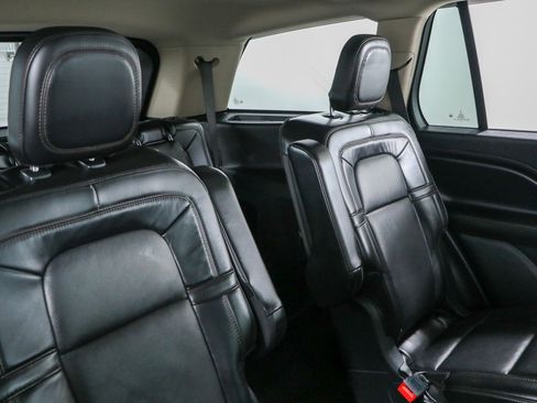 Used 2021 Lincoln Aviator Reserve w/ Equipment Group 201A AWD/4WD image 29