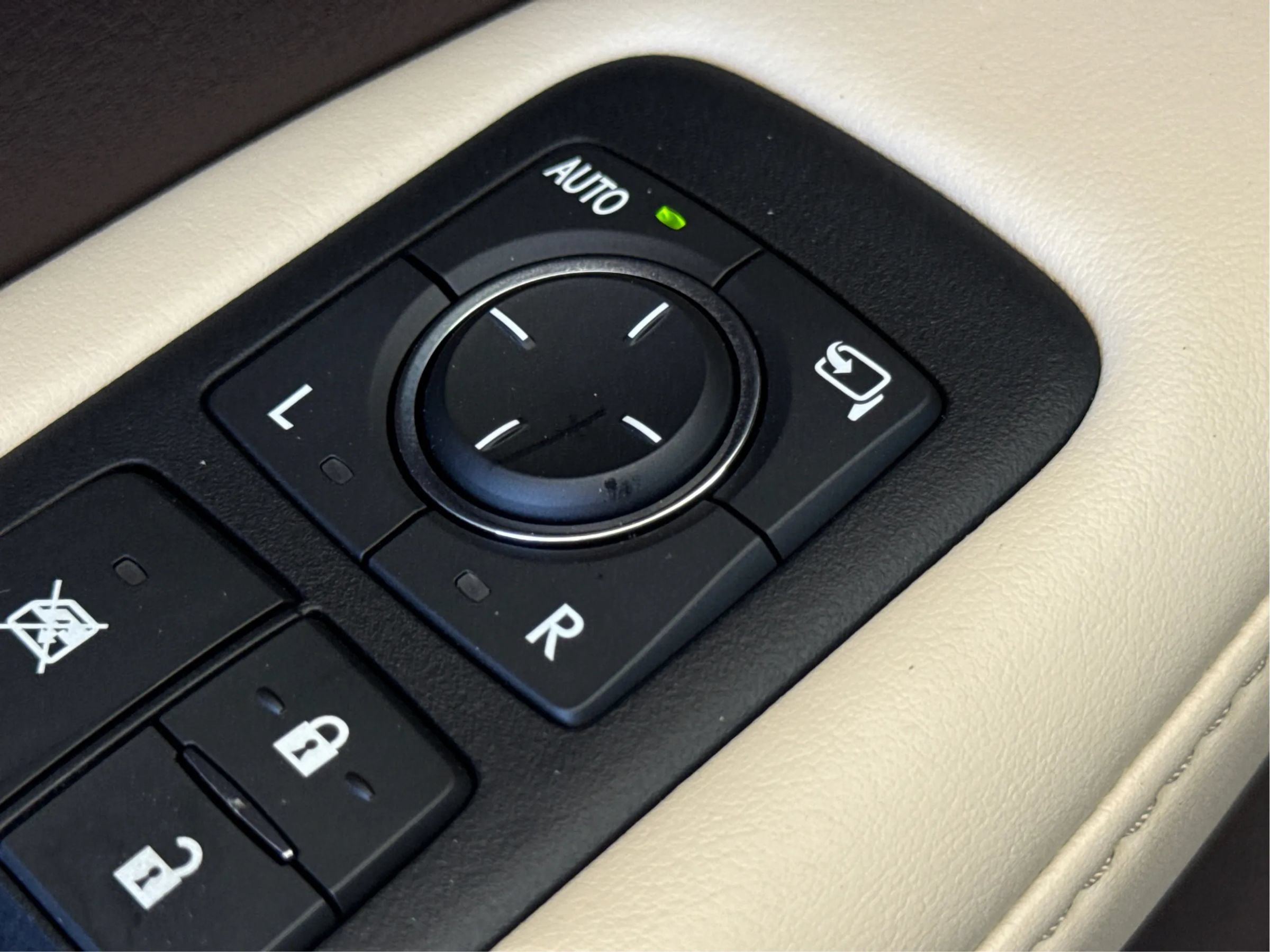 Used 2020 Lexus RX 350 FWD w/ Premium Package image 38