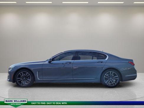 Used 2022 BMW 750i xDrive w/ Executive Package AWD/4WD image 7
