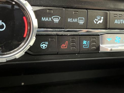 Used 2023 Ford F150 Lariat w/ Equipment Group 502A High AWD/4WD image 25