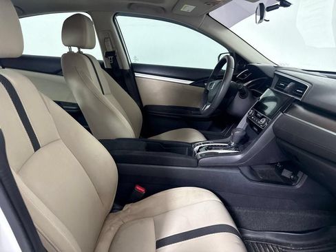 Used 2017 Honda Civic EX image 9