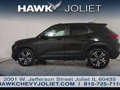 Used 2023 Chevrolet TrailBlazer LT w/ Convenience Package FWD image 5