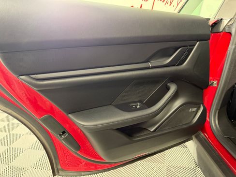 Certified 2022 Porsche Taycan image 25