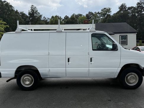 Used 2003 Ford E-250 and Econoline 250 RWD image 8