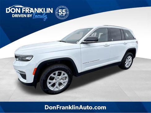 Used 2023 Jeep Grand Cherokee Limited AWD/4WD image 1