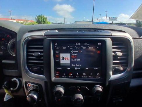 Used 2019 RAM 1500 Classic SLT w/ Luxury Group AWD/4WD image 30